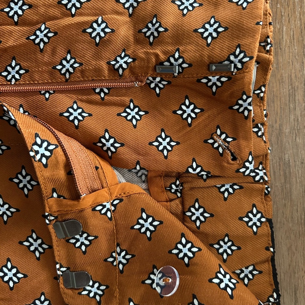 Anthropologie Orange and Black Wide Leg Pants with Striking Pattern - Picture 4 of 6